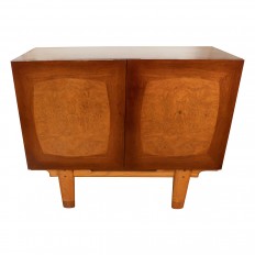 Pair of wood cabinets with internal drawers